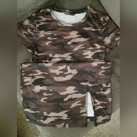 Shein | Women Split Hem Camouflage Short Dress - Picture 4 of 7